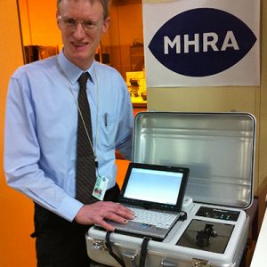 Michael Boardman from the MHRA with the new RxSpecz700z portable NIR system